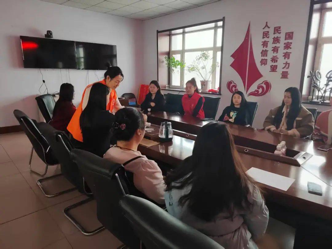 jbo竞博官网基层团讯 兴凯湖乡团委开展“青春茶韵文化传承”茶艺活动(图2)