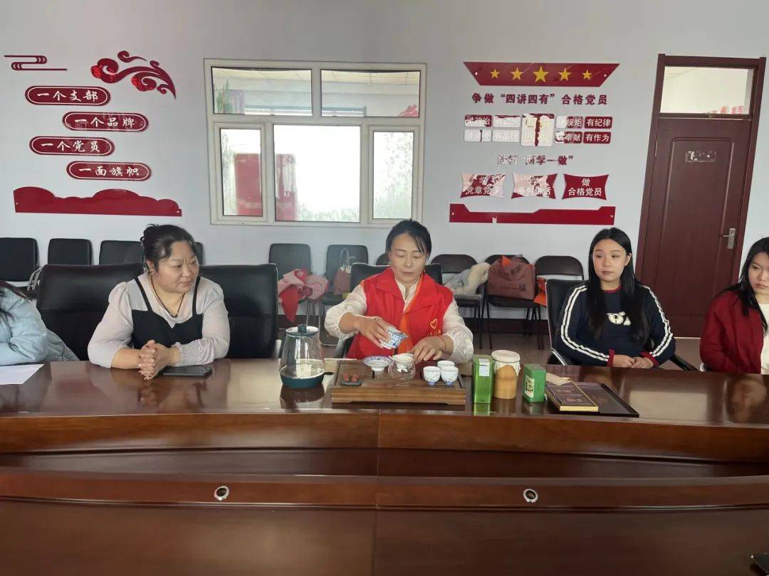 jbo竞博官网基层团讯 兴凯湖乡团委开展“青春茶韵文化传承”茶艺活动(图3)