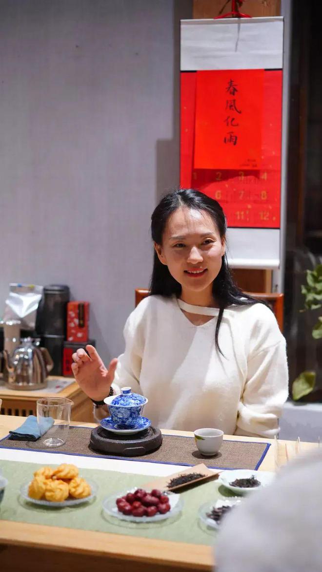 助业者jbo竞博平台说｜创述：一壶茶“激活”基因“蛰伏”七年她终成茶事(图1)